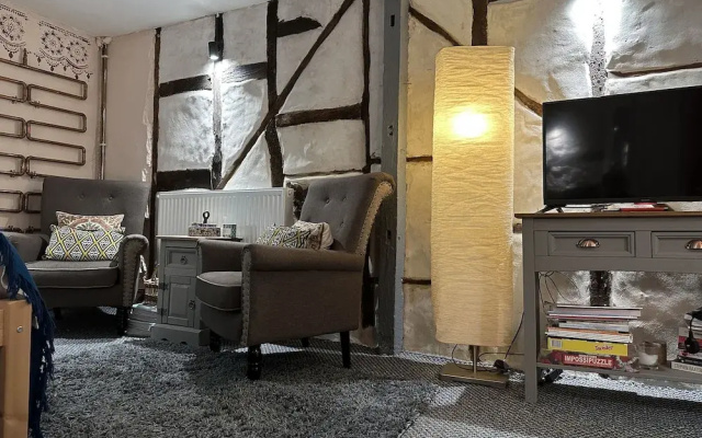 One Drake Road Hotel