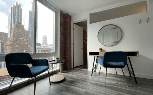 Hotel and the City-Midtown