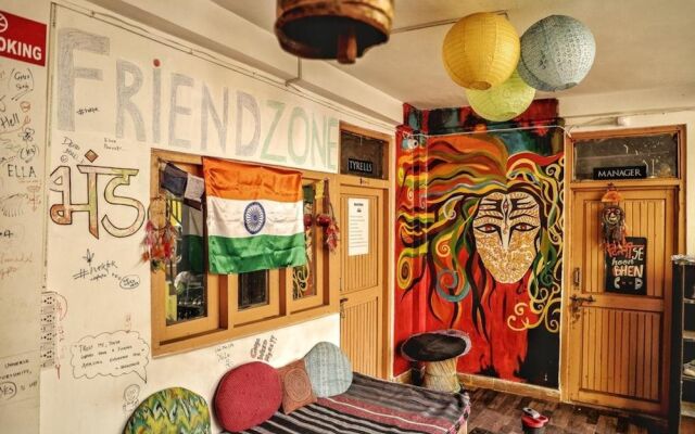 Nomads Hostel
