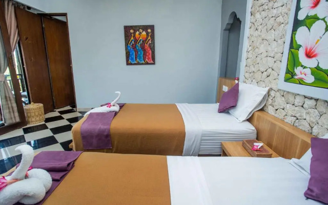 The Tanis Villas & Lembongan Express Bali
