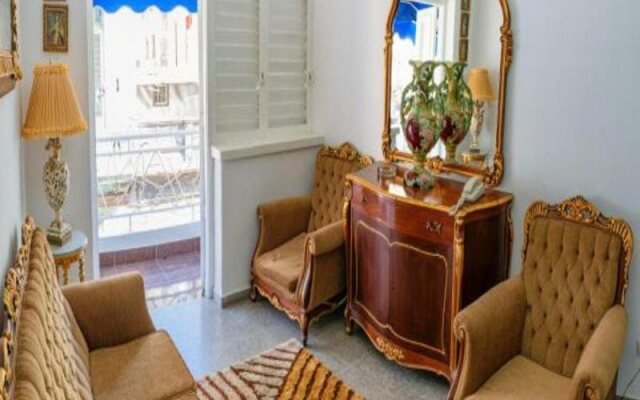 Ana Belkis House