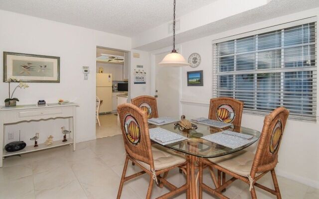 SV173 Sea Woods by RedAwning