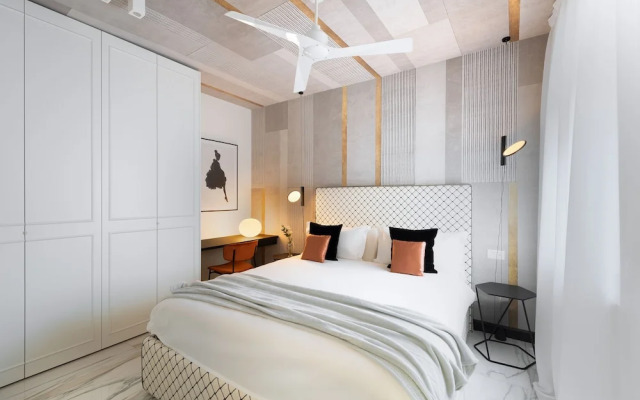 A World Aparts - 12 Viviani