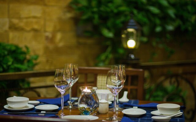 Oriental Suites Hotel & Spa