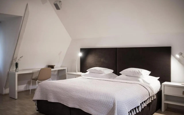 Eclectic Loft Royal Way