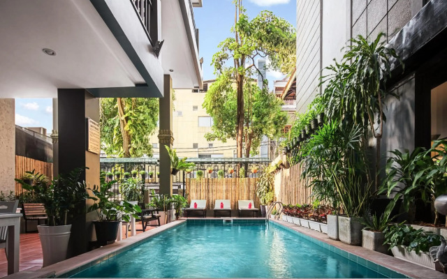 King Grand Boutique Hotel