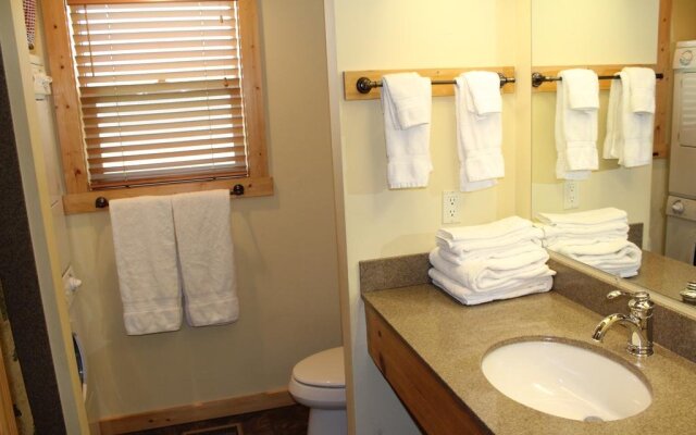 Methow River Lodge & Cabins