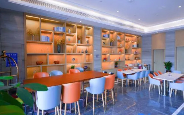 Kyriad hotel (Shenzhen Guangming Zhenmei Subway Station Store)