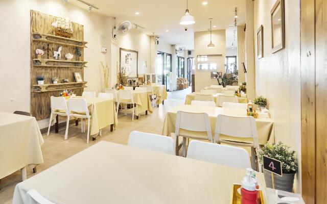Talay Hotel & Villa