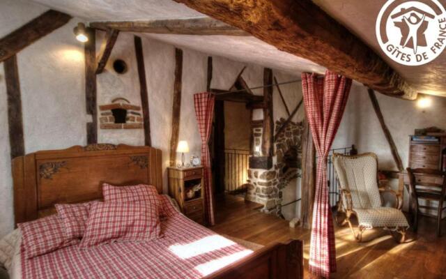 Gîte Chirassimont, 2 pièces, 4 personnes - FR-1-496-137