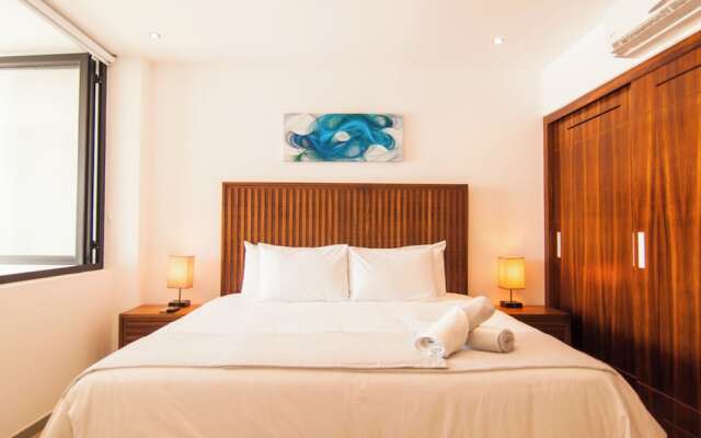 Kuxtal 3 Bedroom Downtown Apartment