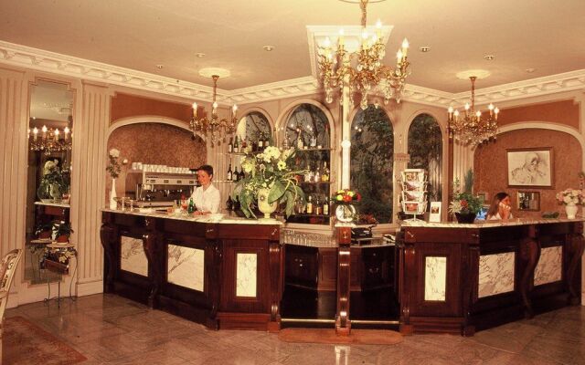 Hotel Excelsior