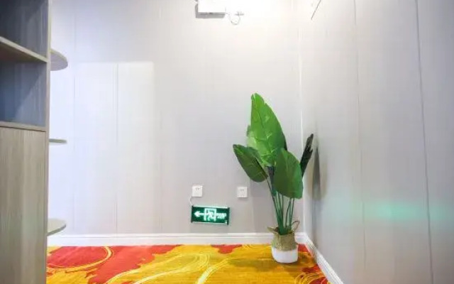 Chaoman Fashion Hotel (Yilonghu Jiayuan Branch)
