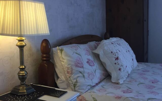 Whitecliff Guesthouse