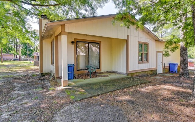 Fayetteville Vacation Rental w/ Yard!