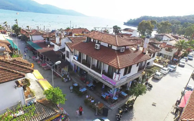 Mevsim Otel