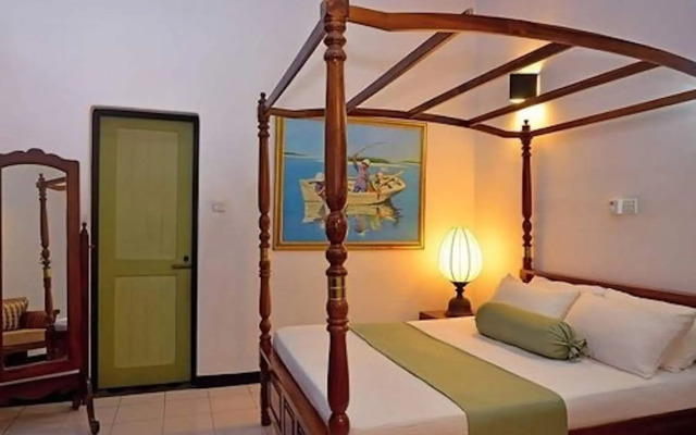 Villa Capers