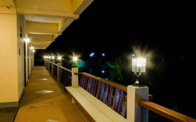 The Impress Sisaket