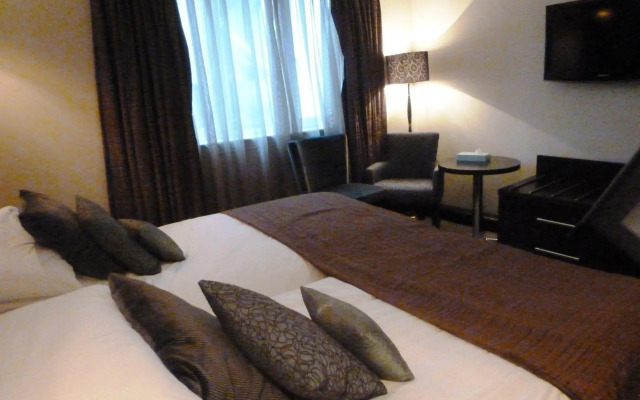 The Popinjay Hotel and Spa