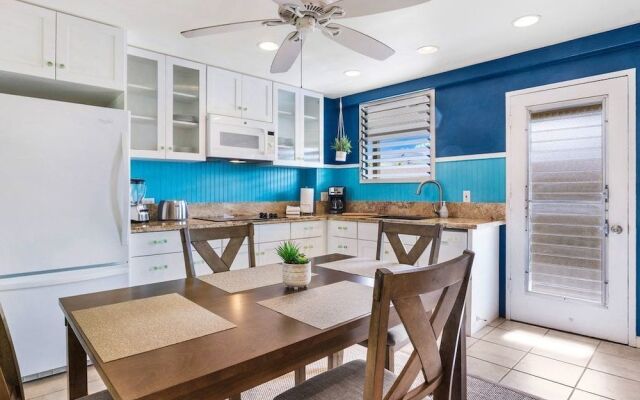 Lahaina Luxury Beach Condos
