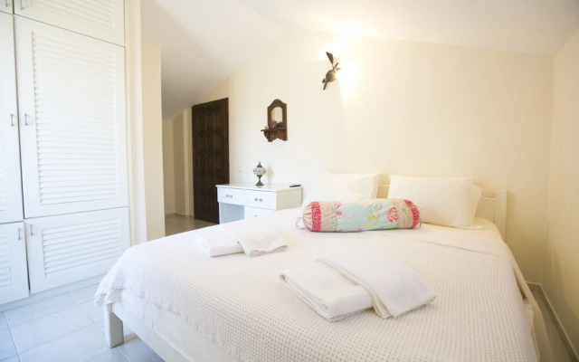 Villa Jannadutania by Akdenizvillam