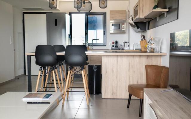 Superbe T2 climatisé, proche plage - belle vue mer