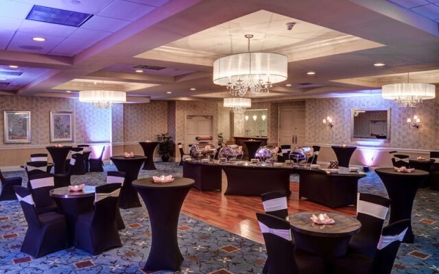 Doubletree Tinton Falls - Eatontown