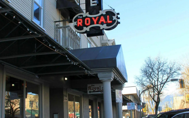 Royal Hotel