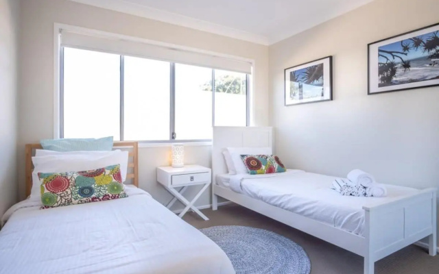 Large families and friends unite here! The Perfect Holiday Spent all Together – Guest Rooms – Diddillibah