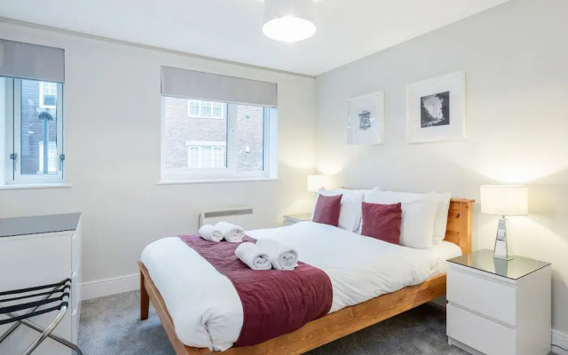Marina Place by Roomspace Apartments