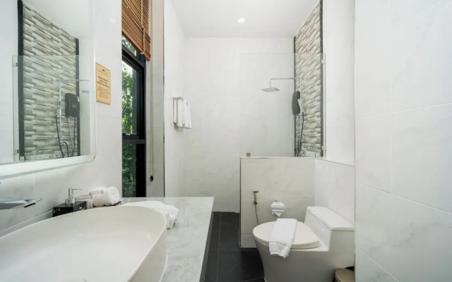 High Tree Resort Co.,Ltd.
