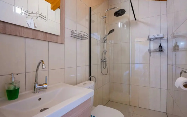 Ena Pula Comfortable Holiday Residence