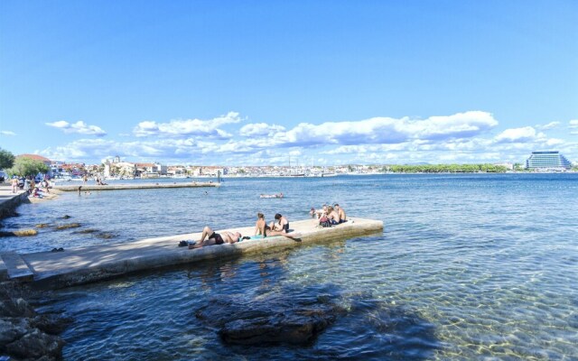 Apartment and Rooms Ive