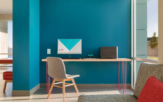 avid hotel Chicago O’Hare – Des Plaines