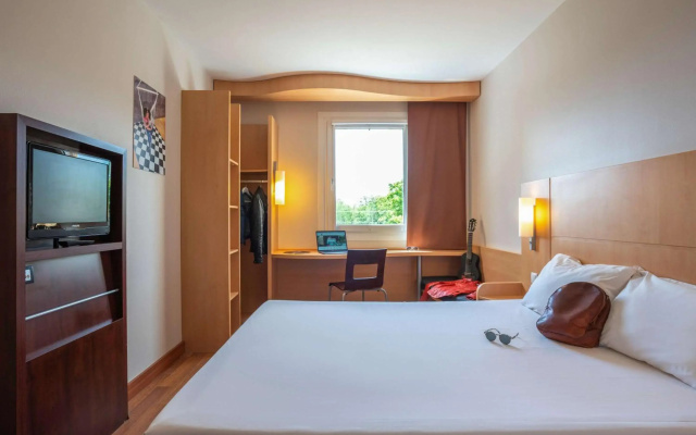 ibis Plzen