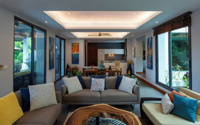 3Br Seaview with Pool Escape V276