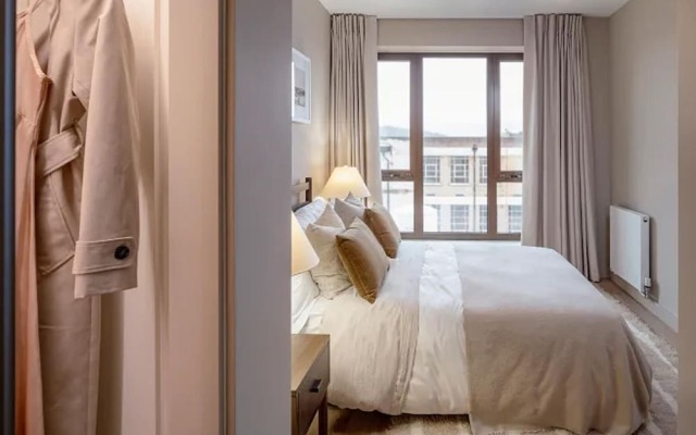 Luxurious 2bed Apartment in Greenford Quays