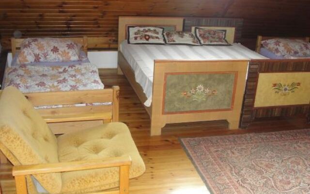 Zanati Apartmannház