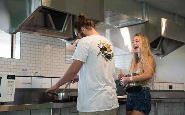 BUNK Surfers Paradise - International Backpacker Hostel