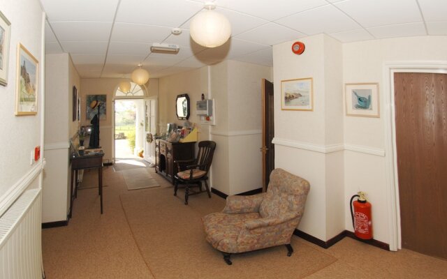 Cuffern Manor