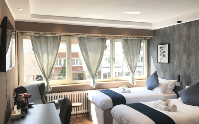 Mike's Four - Hostel