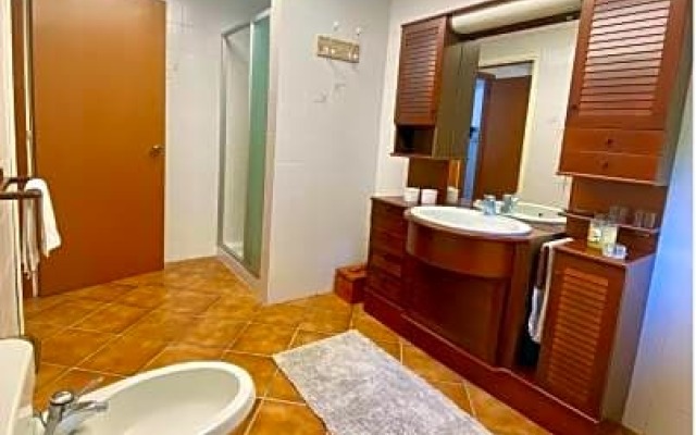 La casetta dalla porta rossa