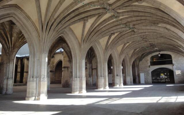 Les Trois Lys