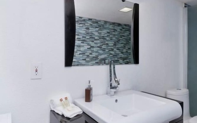 Old School By Signature Vacation Rentals