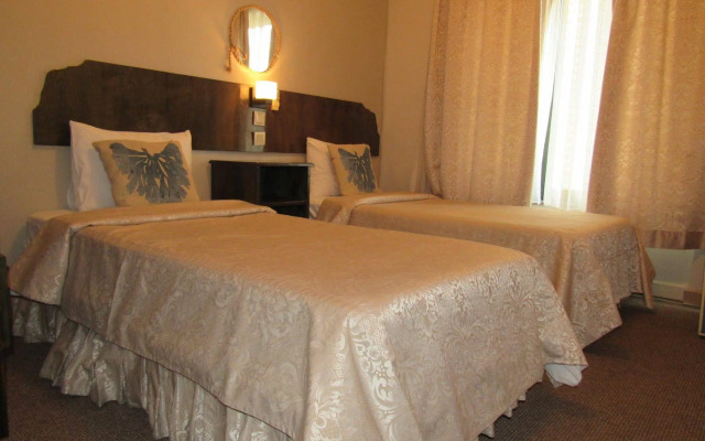 Airport Inn Hotel