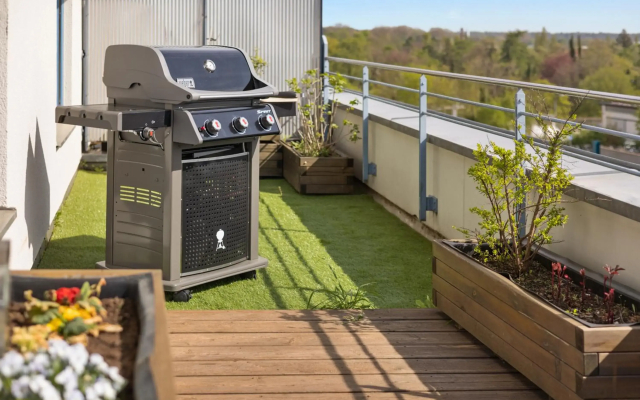 BRIGHT: The PENTHOUSE - Jacuzzi - BBQ - Parkplatz/Parking