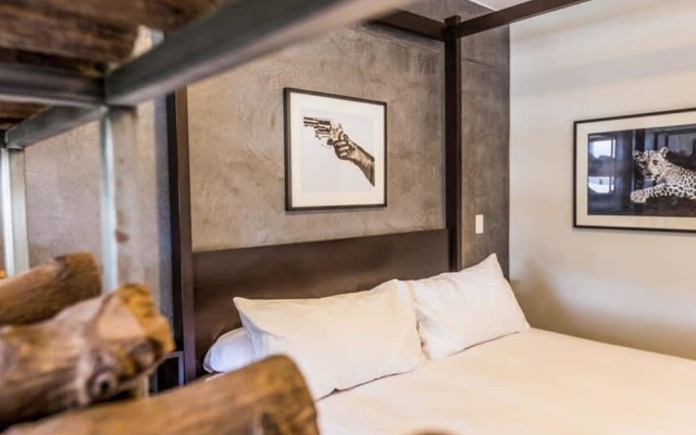 w Industrial Loft With Balcony in Barranco
