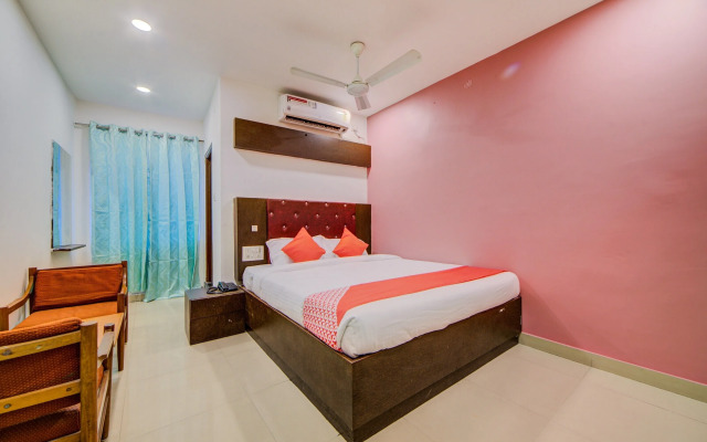 OYO 4025 Hotel Meredian Orchid