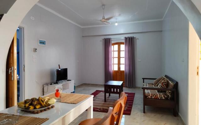 Lemon tree house, new spacious apartment