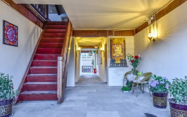 Guzang Xiangbala Diannan Wufu Boutique Inn